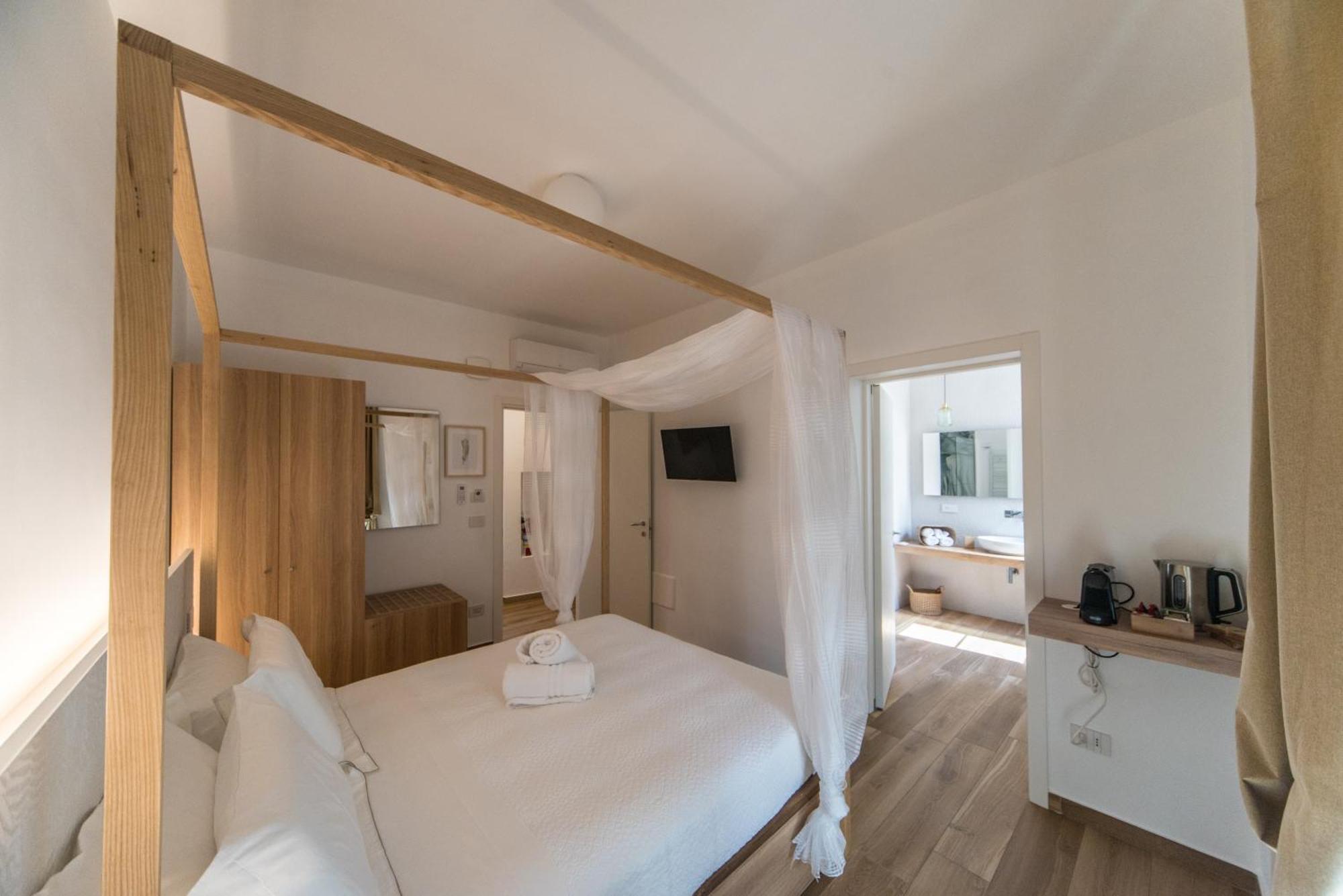 Suite Santa Chiara トラーニ エクステリア 写真