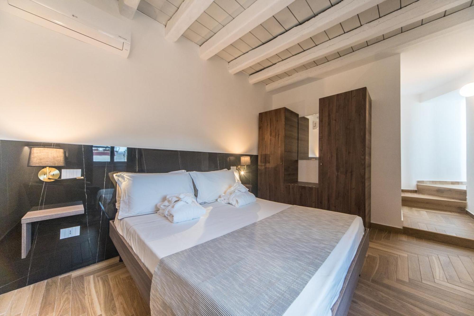 Suite Santa Chiara トラーニ 部屋 写真