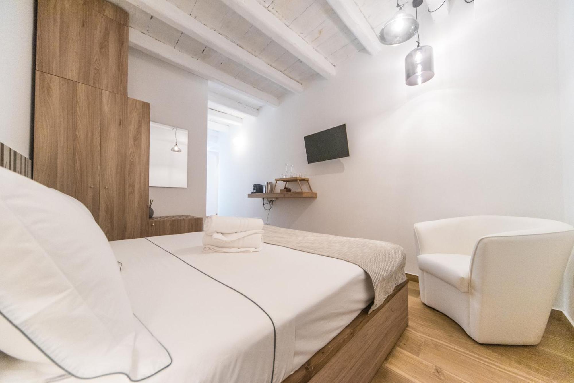 Suite Santa Chiara トラーニ エクステリア 写真